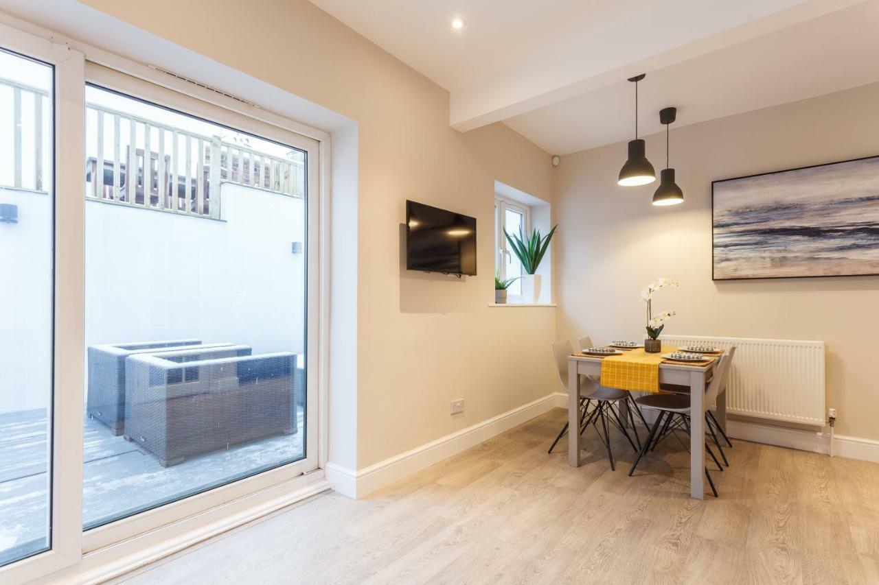 شقة Stylish Town Centre House - 300Mbps, Parking & Sunny Decking بورنماوث المظهر الخارجي الصورة